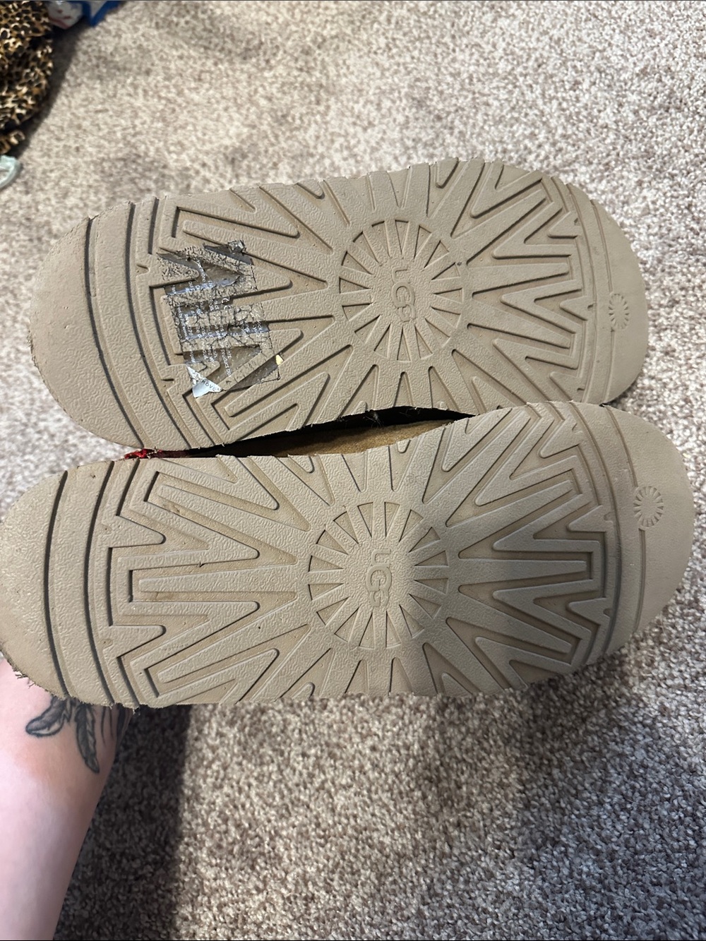 UGG Tazz Platforms - Picture 3 of 12